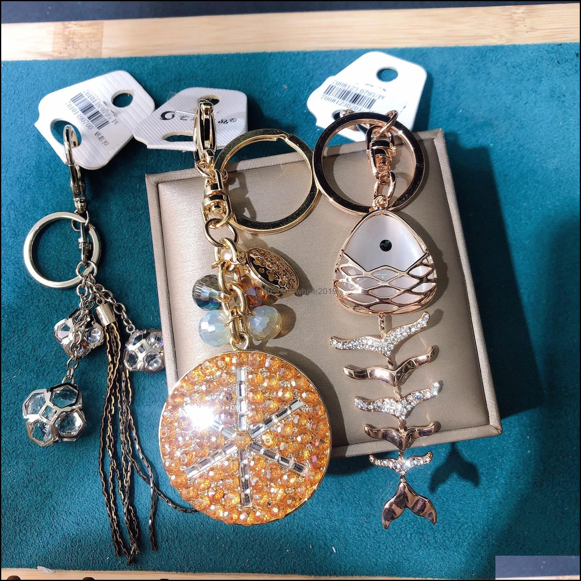 fashion personality jewelry bag hanging accessories inlaid with diamond small animal bear cute key ring lady cui