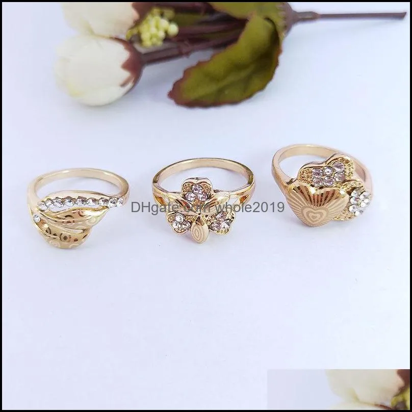 50pcs/lot fashion delicate double heart finger with side stones ring for women cz zirconia crystal rose gold hollow out wedding party ring