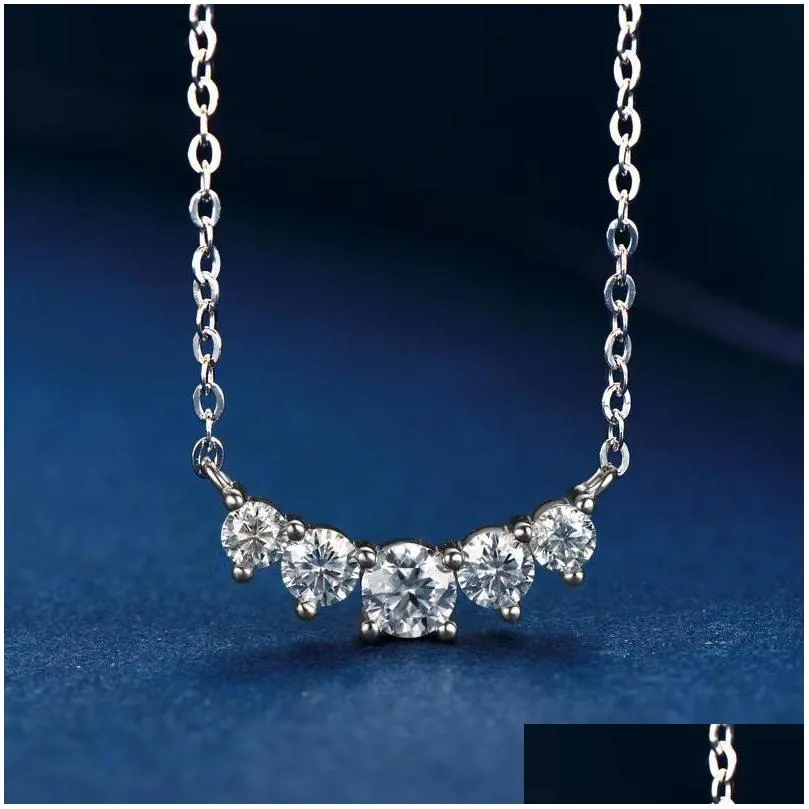 pendant necklaces trendy 925 sterling silver 0.58ct d color vvs1 moissanite smile necklace for women plated white gold diamond giftpendant