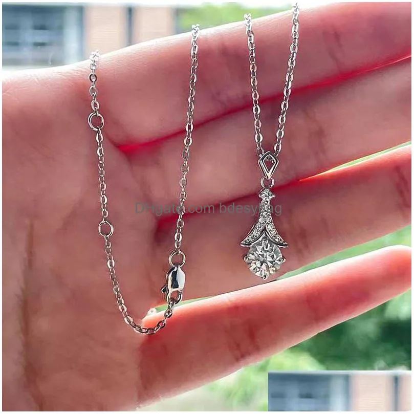 pendant necklaces trendy 925 silver 1ct d color moissanite eiffel tower necklace for women plated white gold charm neckalce pass