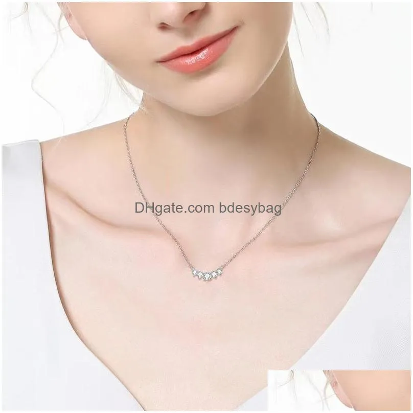 pendant necklaces trendy 925 sterling silver 0.58ct d color vvs1 moissanite smile necklace for women plated white gold diamond giftpendant