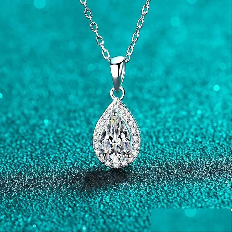 pendant necklaces trendy 925 silver 1ct d color pear moissanite necklace for women plated platinum lab diamond pass giftpendantpendant