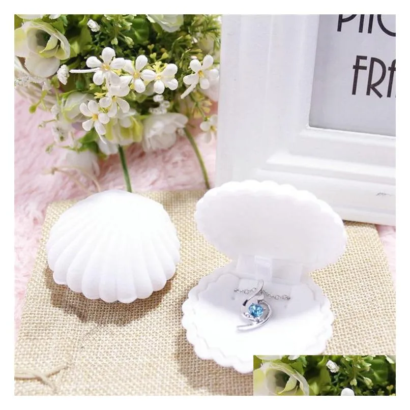 5 color velvet shell shape jewelry boxes for pendant necklaces women luxury wedding engagement gift case packaging display