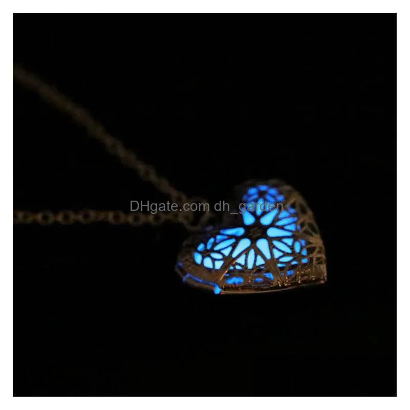 glow in the dark necklace opening heart aromatherapy essentials oil diffuser floating lockets charms necklaces for women fashion