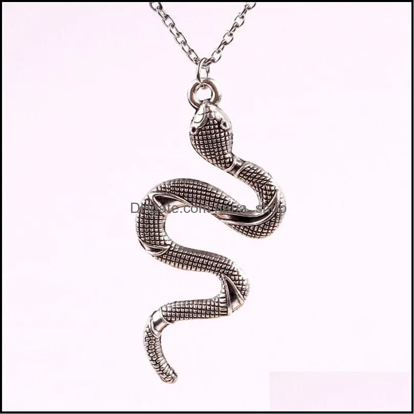 wholesale snake pendant necklace fashion european animal colorful alloy pendants necklaces clavicle sweater chain jewelry holiday