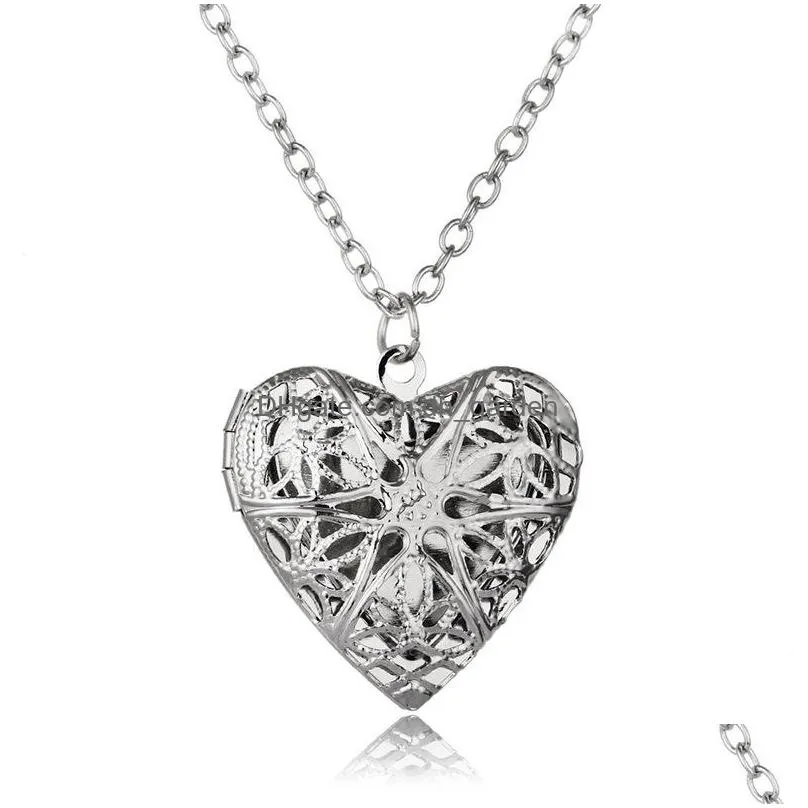 heart shaped  oil diffuser necklaces vintage hollow floating aromatherapy locket pendant long chain for women fashion jewelry