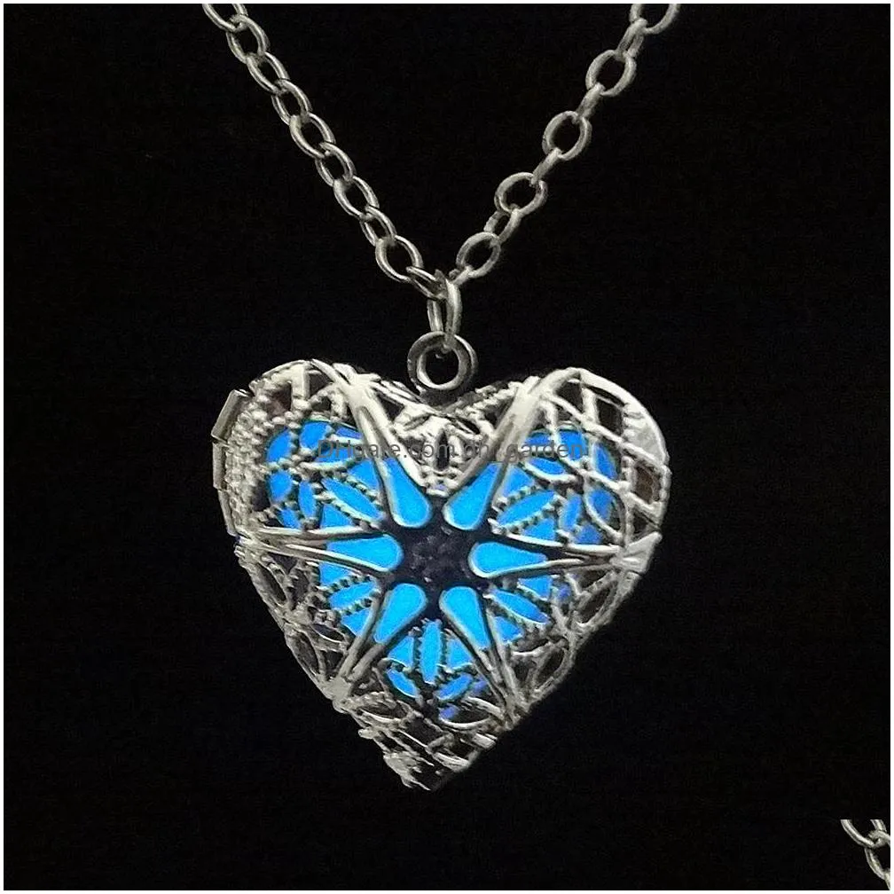 glow in the dark necklace opening heart aromatherapy essentials oil diffuser floating lockets charms necklaces for women fashion