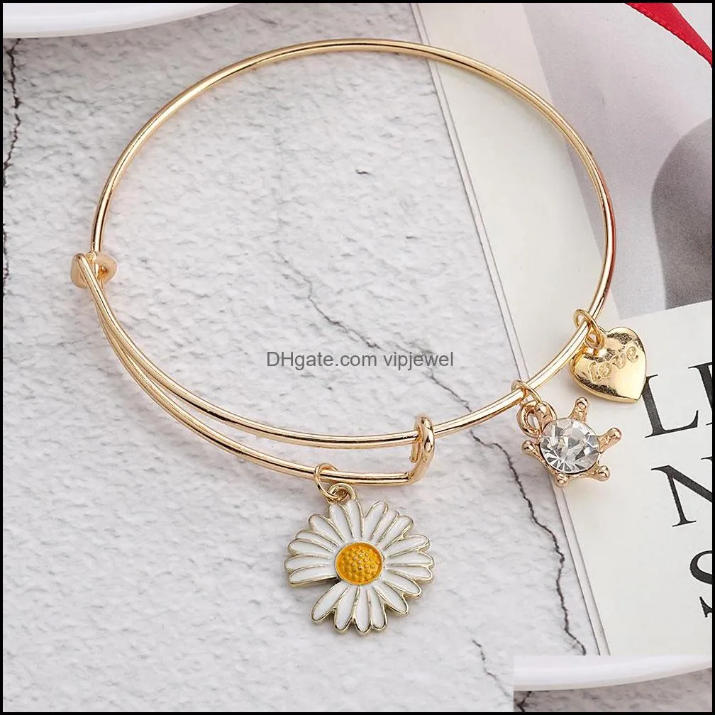  sell alloy metal expandable wire bracelet bangle for women high quality 65mm flower heart charm pendant bangle jewelry gifts 2021