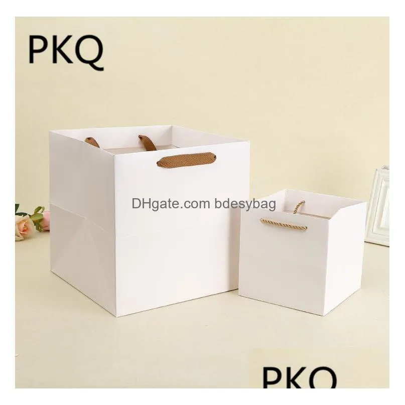 gift wrap 20pcs 16x16x16cm/22x22x22cm kraft paper bag flower box with handle bouquet florist packing valentines day boxes1