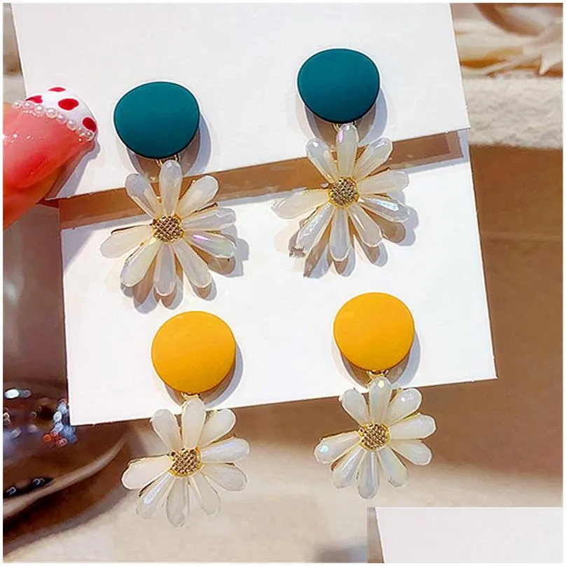 dangle chandelier korean fashion beautiful resin flower dangle earrings for women 2022 daisy jewelry