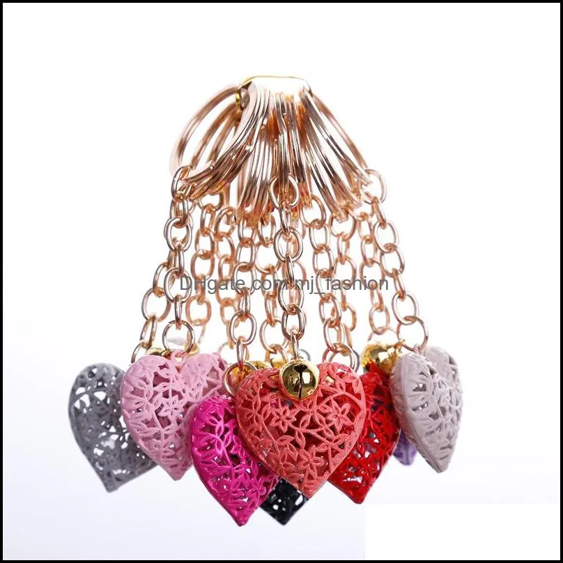 20pcs/lot wholesale hollow heart keychains fashion charm cute purse bag pendant car keyring chain ornaments gift keychains t200804 655