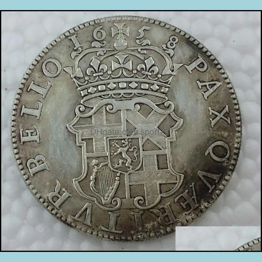 replica 1658 britain 1/2 british crown 