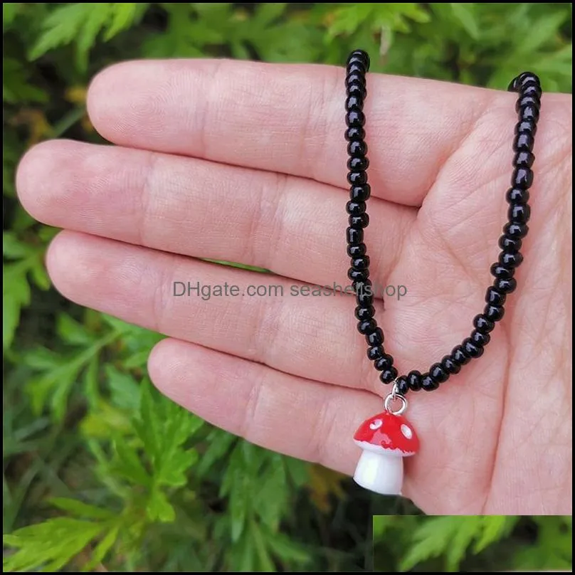 pendant necklaces handmade beaded chain mushroom necklace women stylish short choker wholesale jewelry 3402 q2