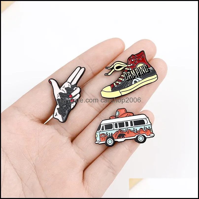 vintage bus fire shoes enamel brooches pin for women fashion dress coat shirt demin metal brooch pins badges promotion gift design578