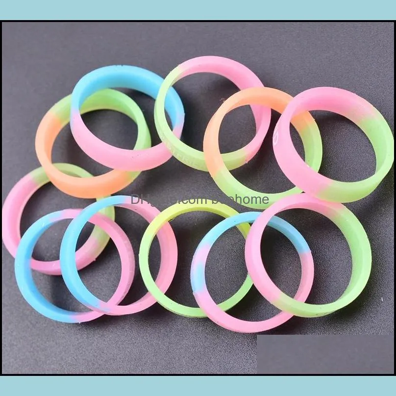 luminous band rings silicone jewelry fluorescent jewelry random color 20mmx5mm cute glow in the dark finger ring bdehome