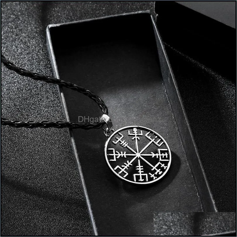 simple and creative round necklace mens personality neutral disc hollow pendant necklace