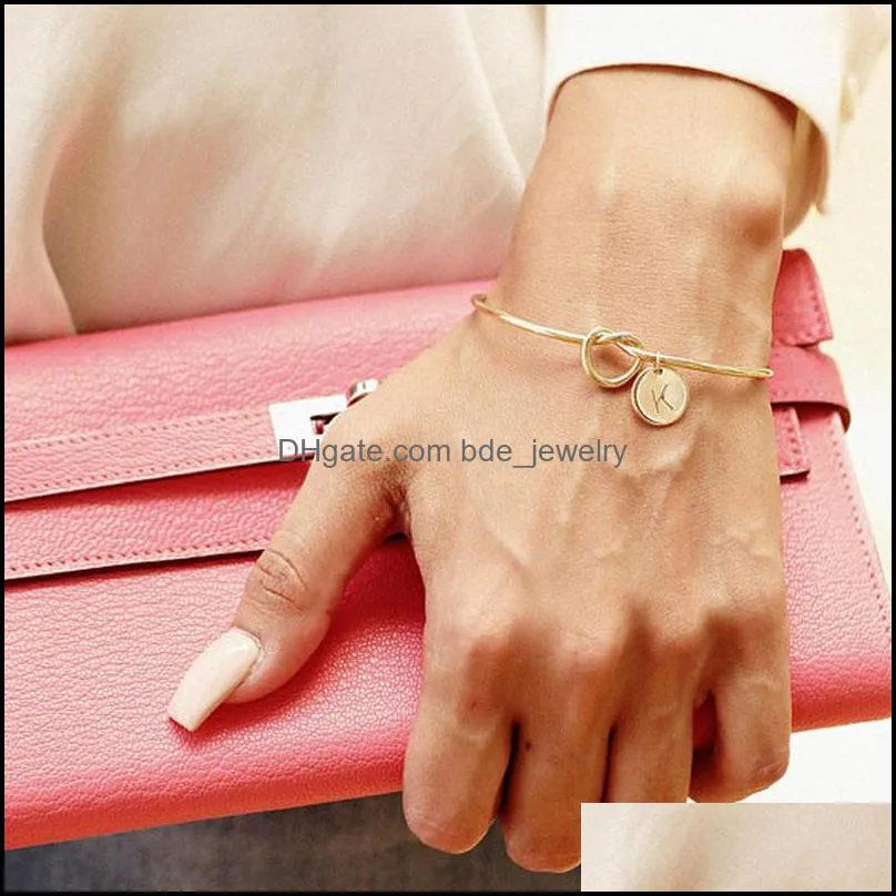 trendy 26 letter knot bracelet bangle fashion zinc alloy round pendant chain bracelet gold silver bridesmaid jewerly gift y