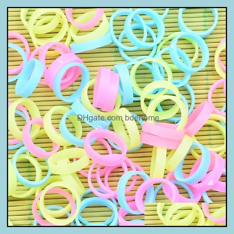 luminous band rings silicone jewelry fluorescent jewelry random color 20mmx5mm cute glow in the dark finger ring bdehome