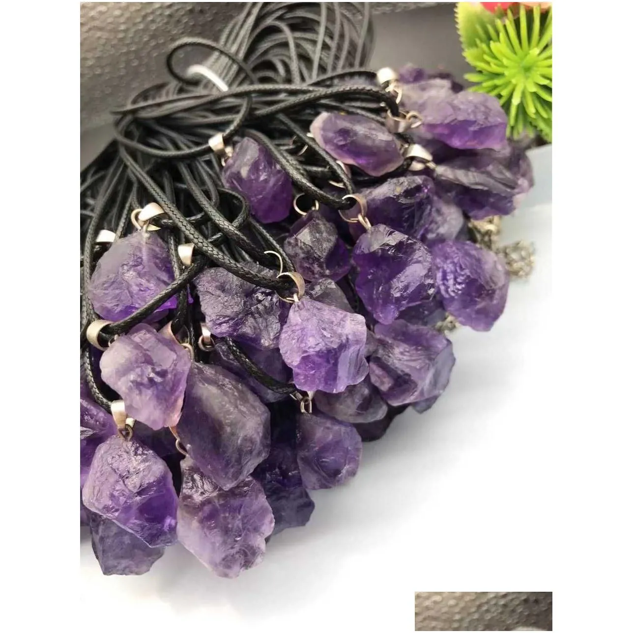 natural crystal pendant amethyst rough stone necklace wholesale clear quartz fluorit citrine rose quartz