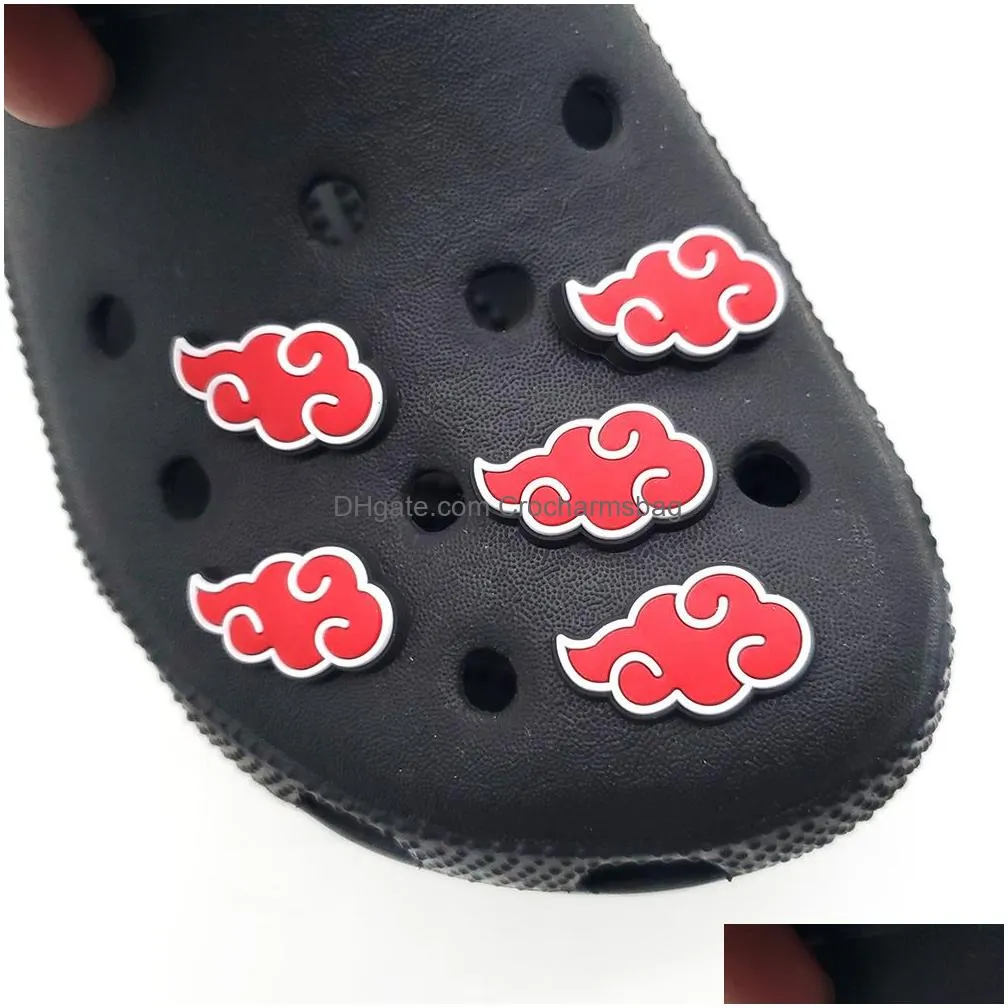 100pcs Red Cloud Anime Croc Charms Pvc Shoe Clog Charm Buckle Buttons Pins Accessories