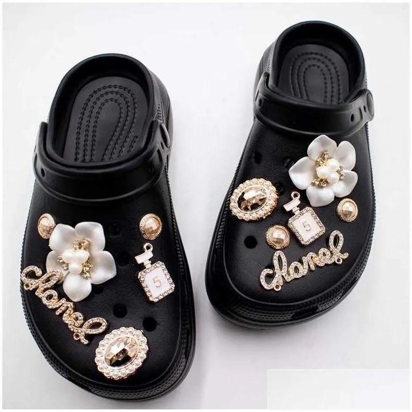1set crystal crown metal charms designer accessories clog shoe button decoration lovely little bear charm for clog shoes