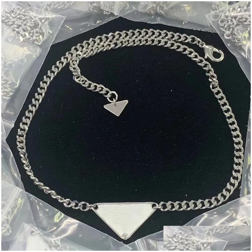 classics designer necklace women men chains luxury jewelry black white p triangle pendant party hip hop punk names statement gold mens necklaces designer