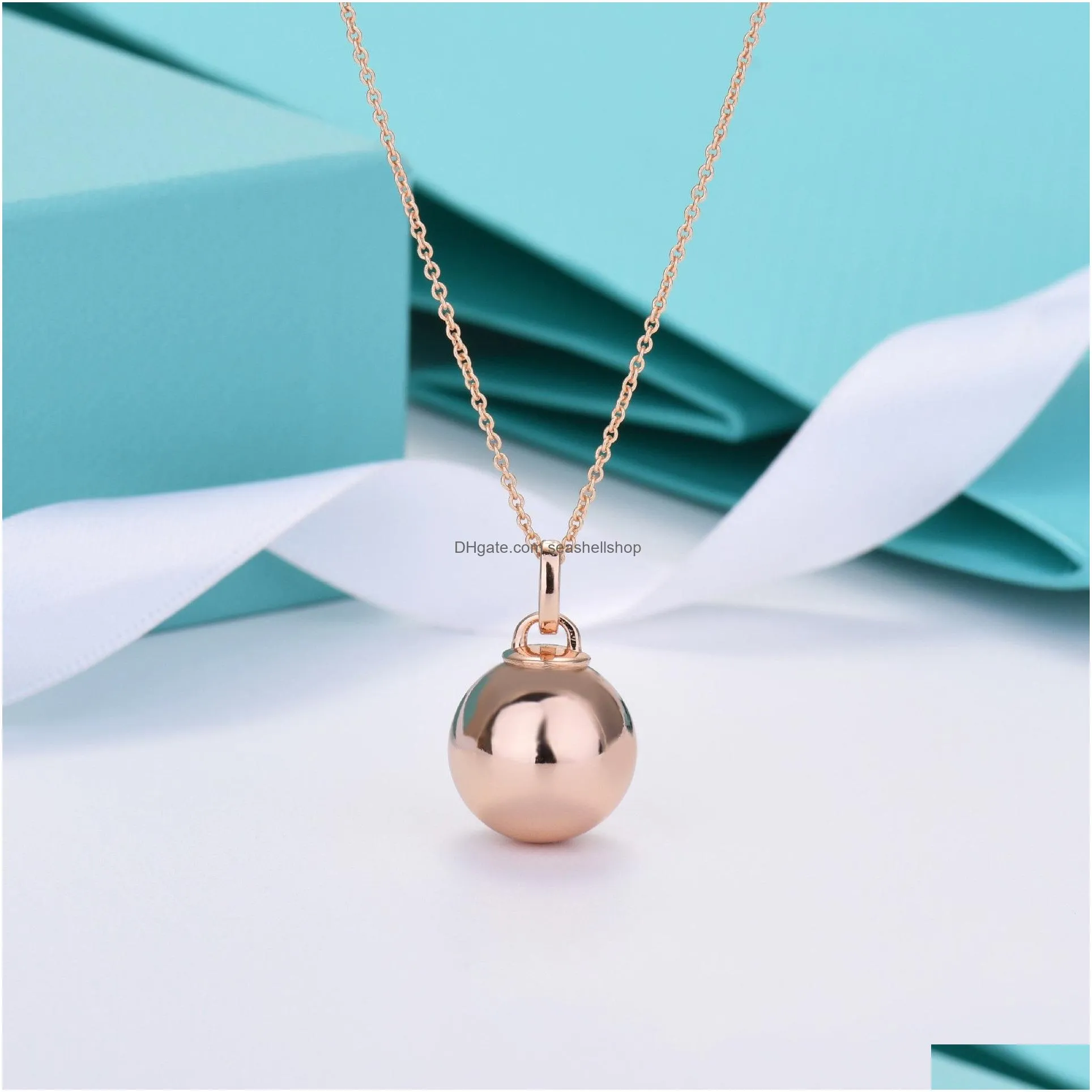High-quality T home new golden ball women`s fashion necklace 18K European and American style design