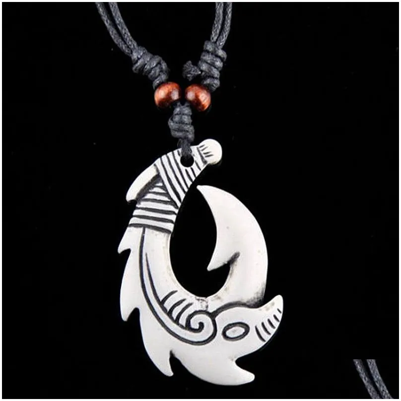 Fashion Whole 12PCS LOT Faux Yak Bone  Tribal Maori Hei Matau Fish Hook pendants Surfer Necklace Choker Gift MN518225I