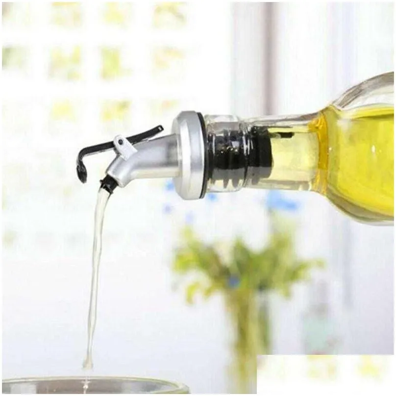 New Oil Dispenser Spout Leak Proof Nozzle Classic Oil Spouts For Bottles Olive Oil Bottle Pourer Spout For Liquor Vinegar Syrup Or