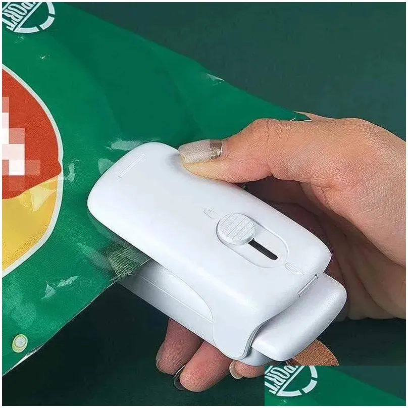 New Mini Bag Sealer Handheld Heat Vacuum Sealer Cutter 2 in 1 Heat Portable Bag Resealer Machine for Snack Plastic  Bags Cookie