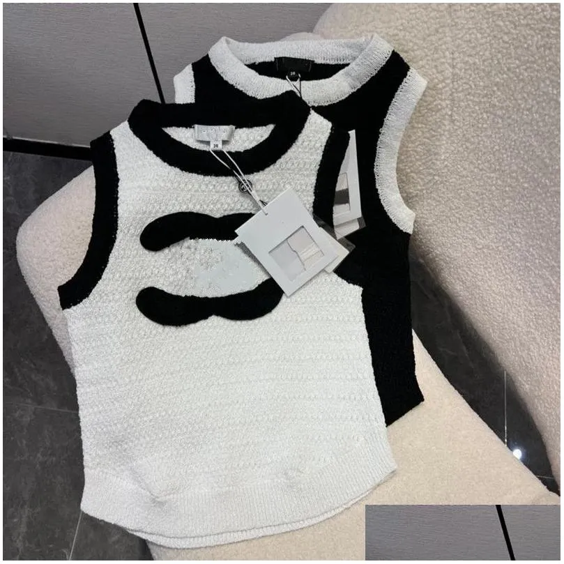 Fashion Brand Women`s Tank Top 2023 Luxury New Women`s Sweater Nail Bead Letter 2 C Embroidery Women`s Sleeveless Tank Top Leisure yoga Channel Outdoor Sweatshirt