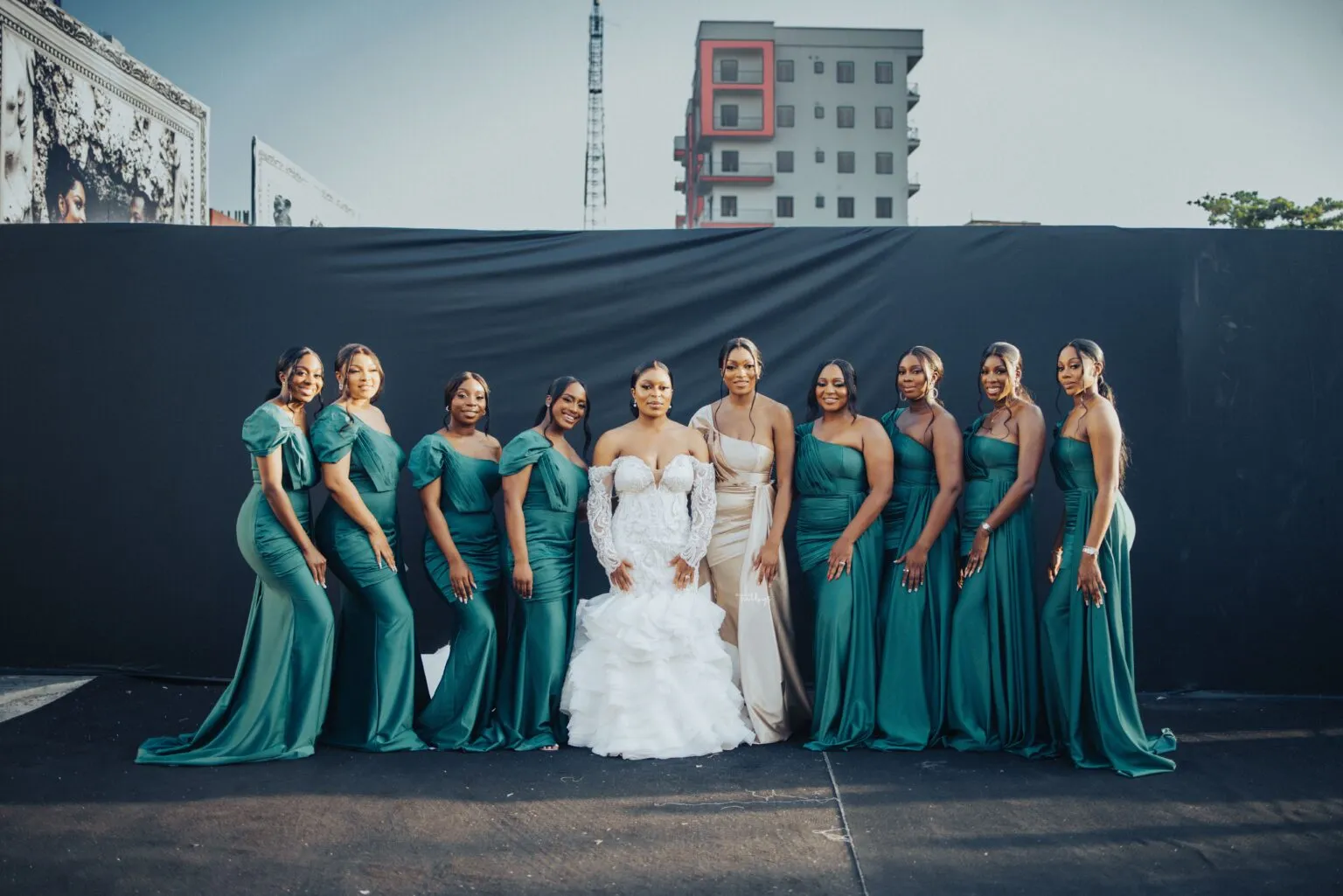 African Plus Size Beaded Mermaid Wedding Dresses 2023 Sheer Neck Long Sleeve Trumpet Fishtail Beach Aso Ebi Bridal Gowns