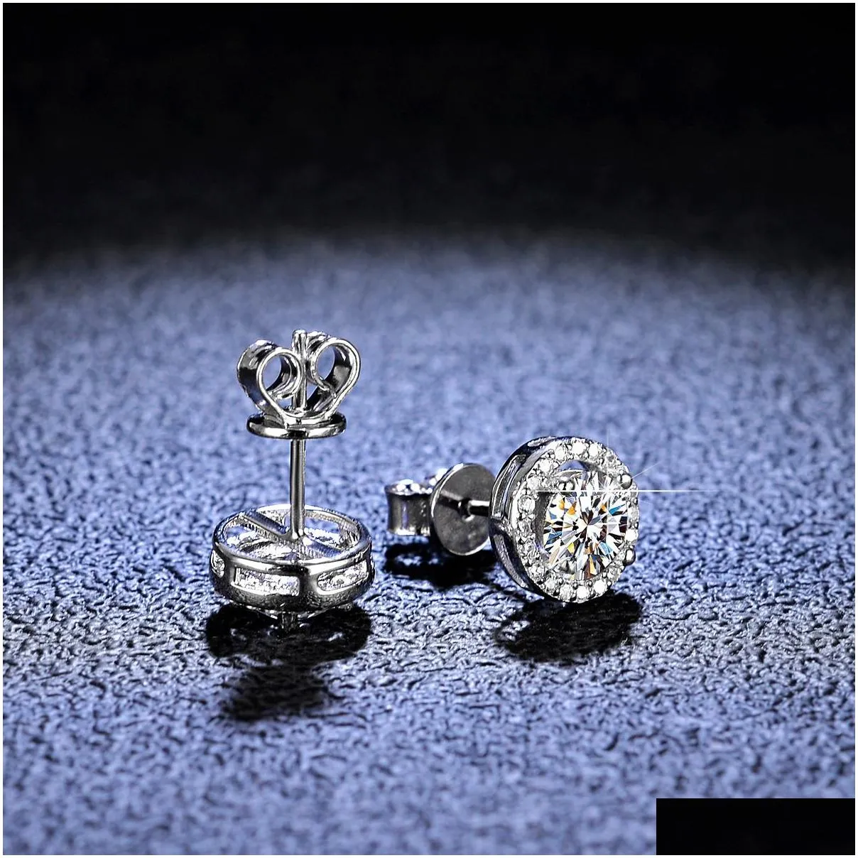 925 sterling silver stud earrings classic halo round brilliant cut 0.5ct 1ct moissanite diamond for women