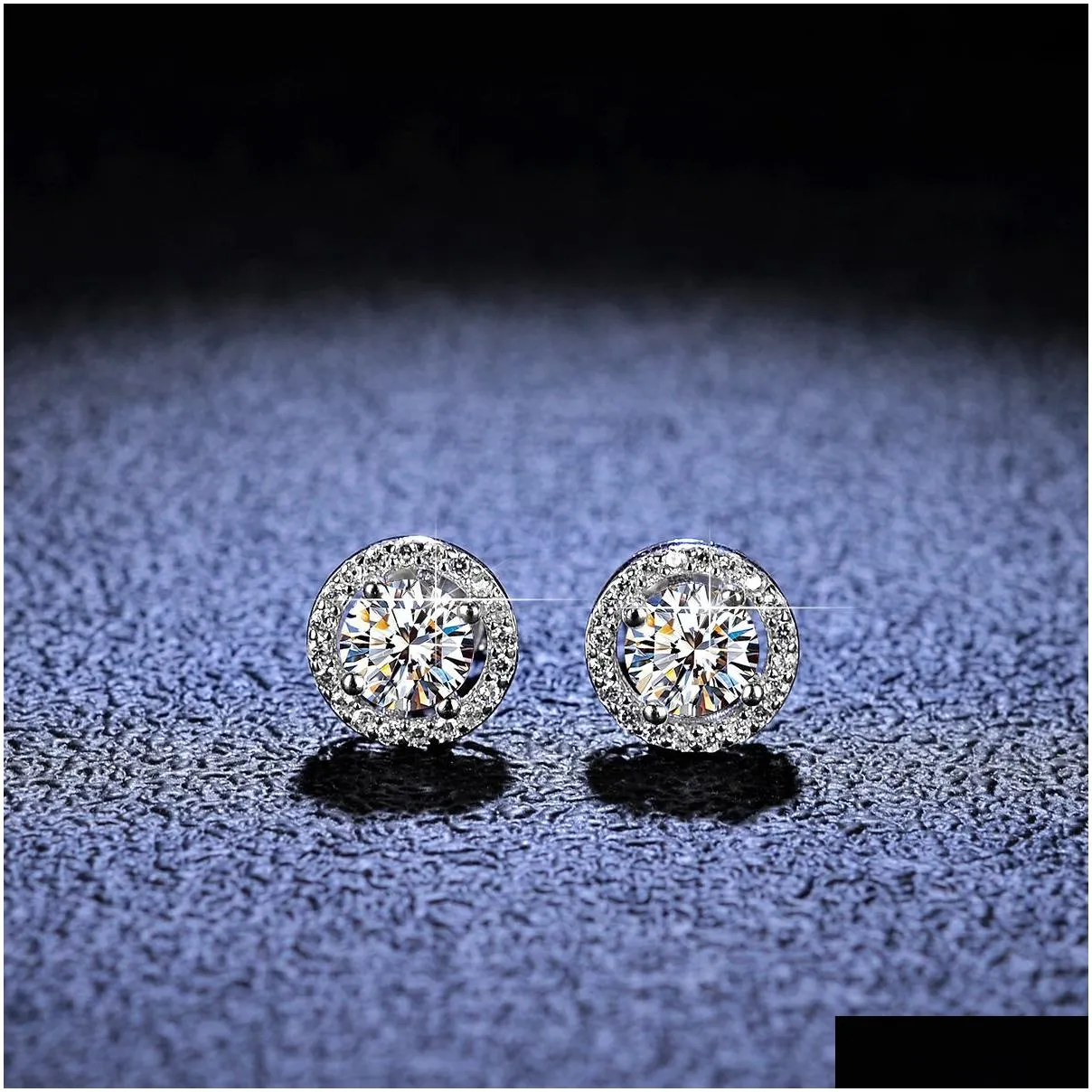 925 sterling silver stud earrings classic halo round brilliant cut 0.5ct 1ct moissanite diamond for women