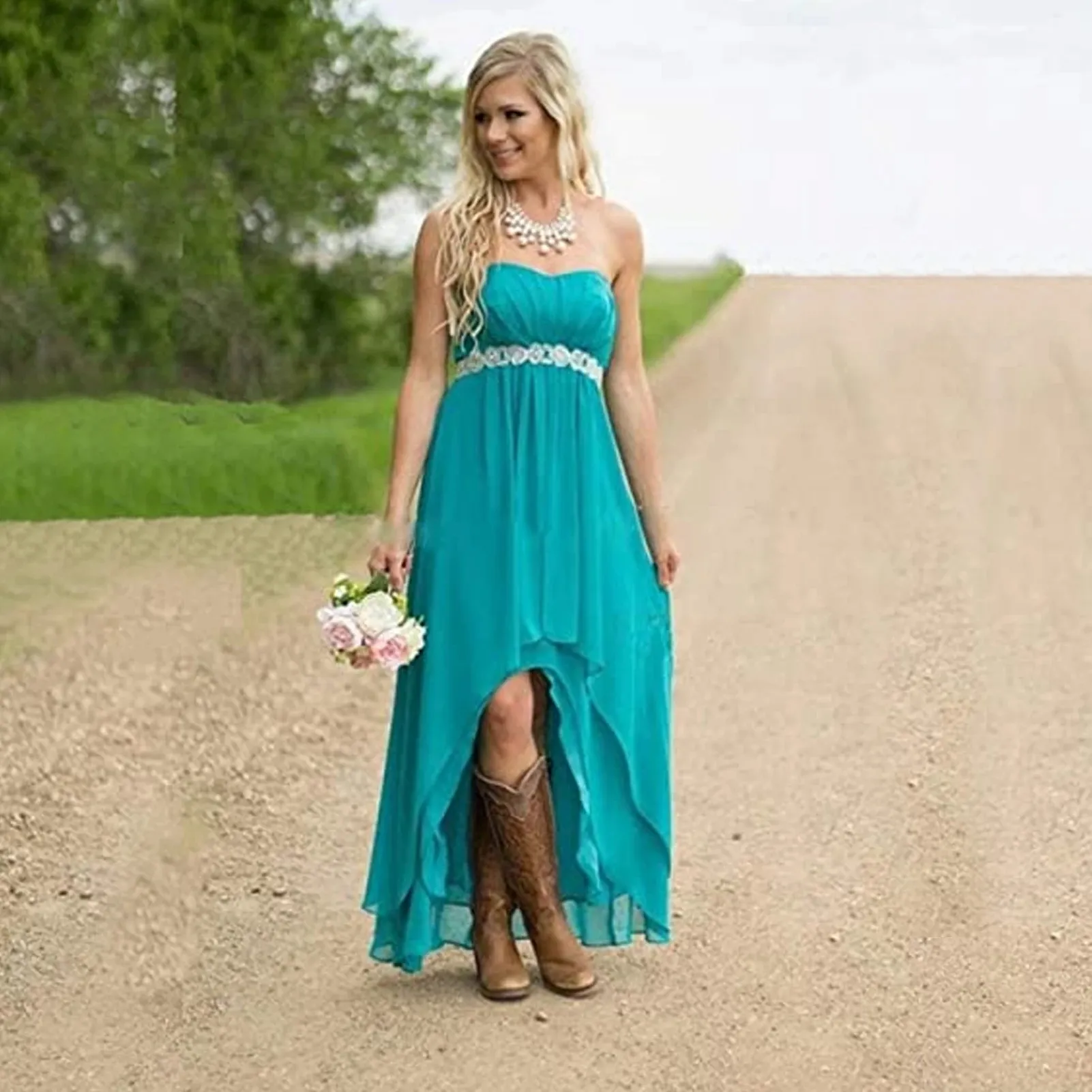 Hi-lo Hunter Blue Chiffon A Line Bridesmaid Dresses Plus Size Rustic Country Western Wedding Guest Party Gowns Sweetheart Sexy Cowgirl Maid Of Honor Dress CL2671