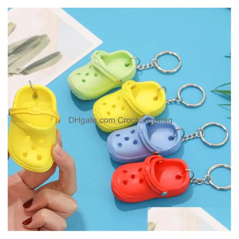 Wholesale 3D Mini Shoe Keychain Shoes Srocs Key Chain Clog Sandal Party Favors Key chains Cute EVA plastic foam hole sandals slippers