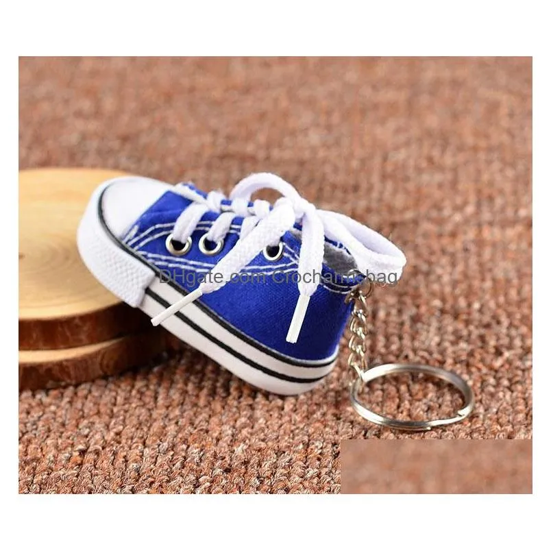 Wholesale 7 Color 3D Sneaker Keychain Novelty Canvas Shoes Key Ring Shoes Key Chain Holder Handbag Pendant Favors Direct Selling