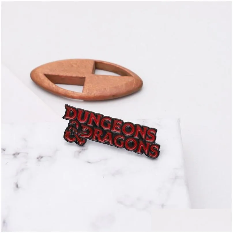 dnd dungeon master dungeon and dragon enamel pin custom brooch bag clothes lapel pin d20 badge