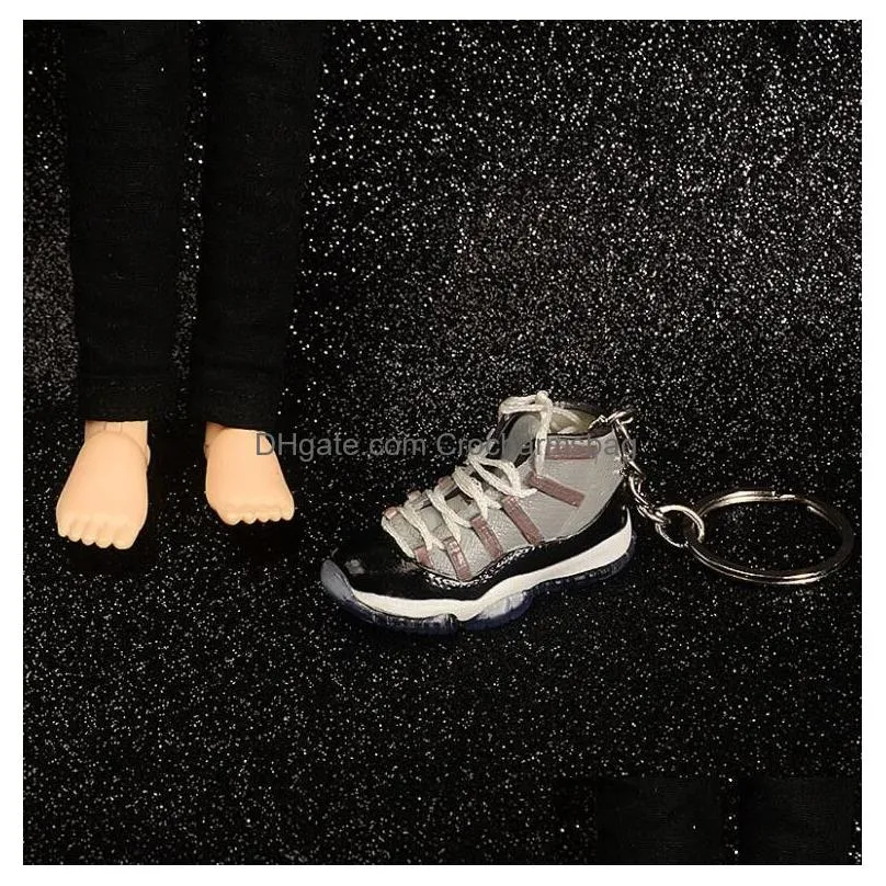 Fashion Sports Shoes Keychain Cute basketball Key Chain Car keys Bag pendant Gift DIY 3 d creative couples shoes mold