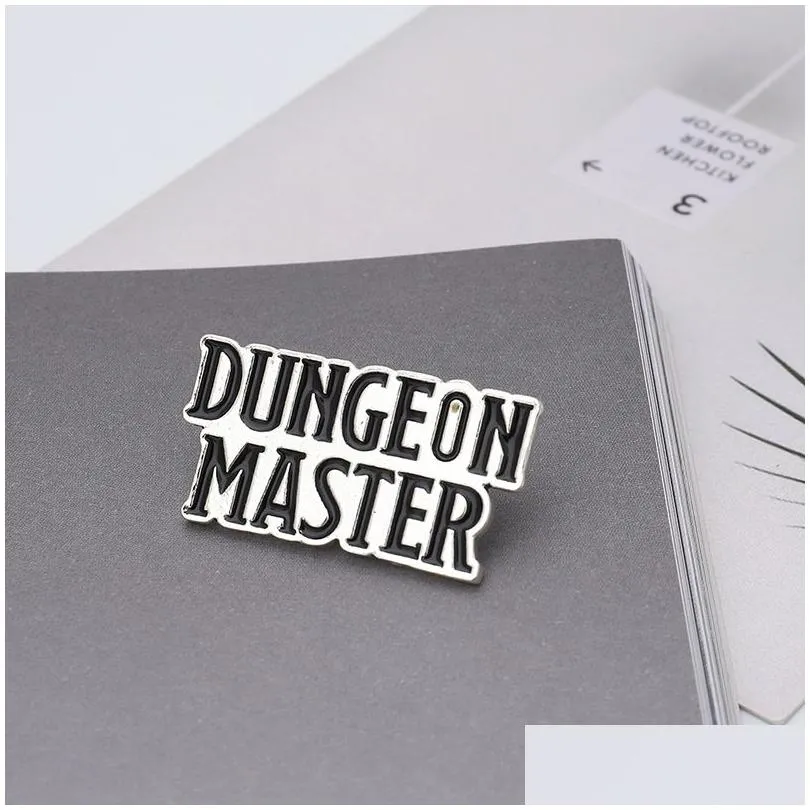 dnd dungeon master dungeon and dragon enamel pin custom brooch bag clothes lapel pin d20 badge