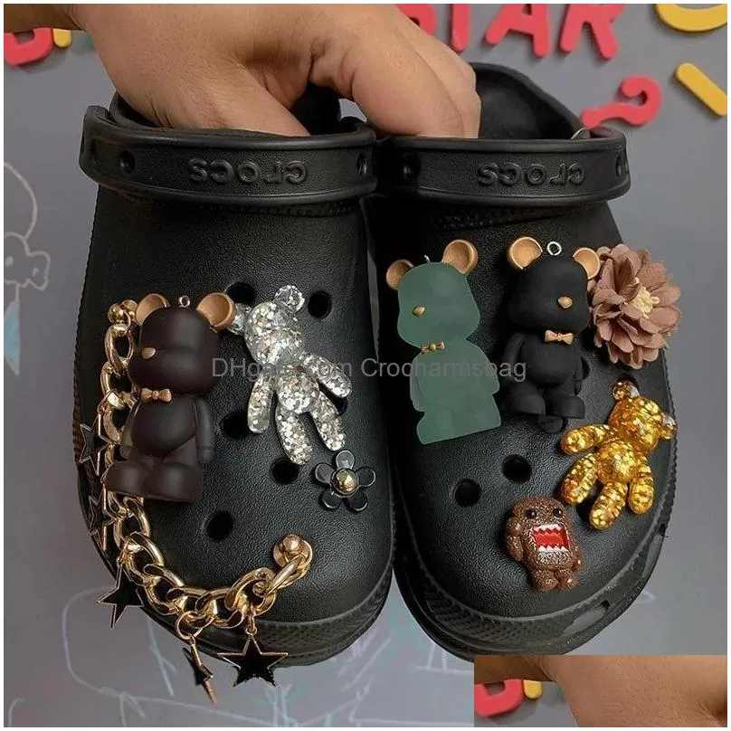 Vintage Bears Croc Charms Designer DIY Bling Metal Doll Shoes Buckle Decaration for JIBS Clogs Kids Women Girls Gifts 220720