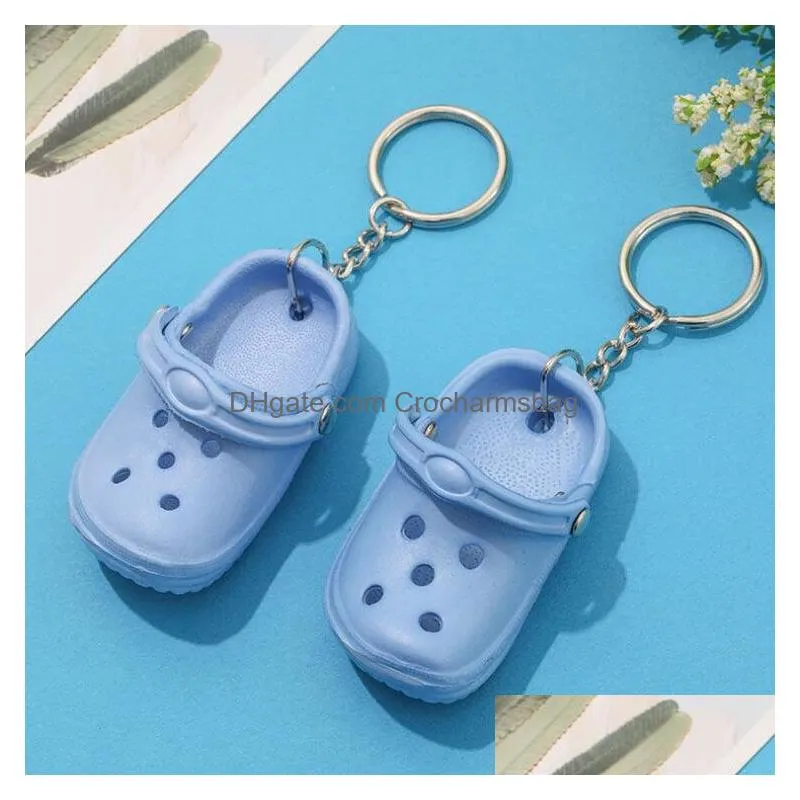 Wholesale 3D Mini Shoe Keychain Shoes Srocs Key Chain Clog Sandal Party Favors Key chains Cute EVA plastic foam hole sandals slippers