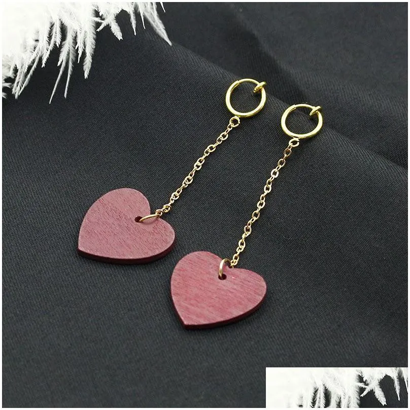 new korean wooden heart with lovers dangling earrings women wood wine red hearts clip on earrings for ladies fashion sexy jewelry