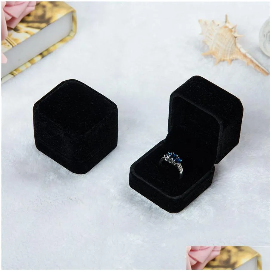 bulk 11 color velvet jewelry gift boxes for rings wedding engagement couple jewelry packaging square show case box 55*50*43mm