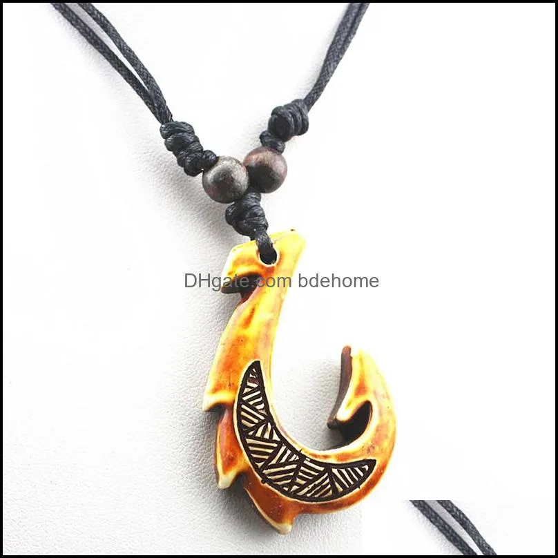  mixed hawaiian jewelry imitation bone carved nz maori fish hook pendant necklace for women men chokers necklaces amulet gift