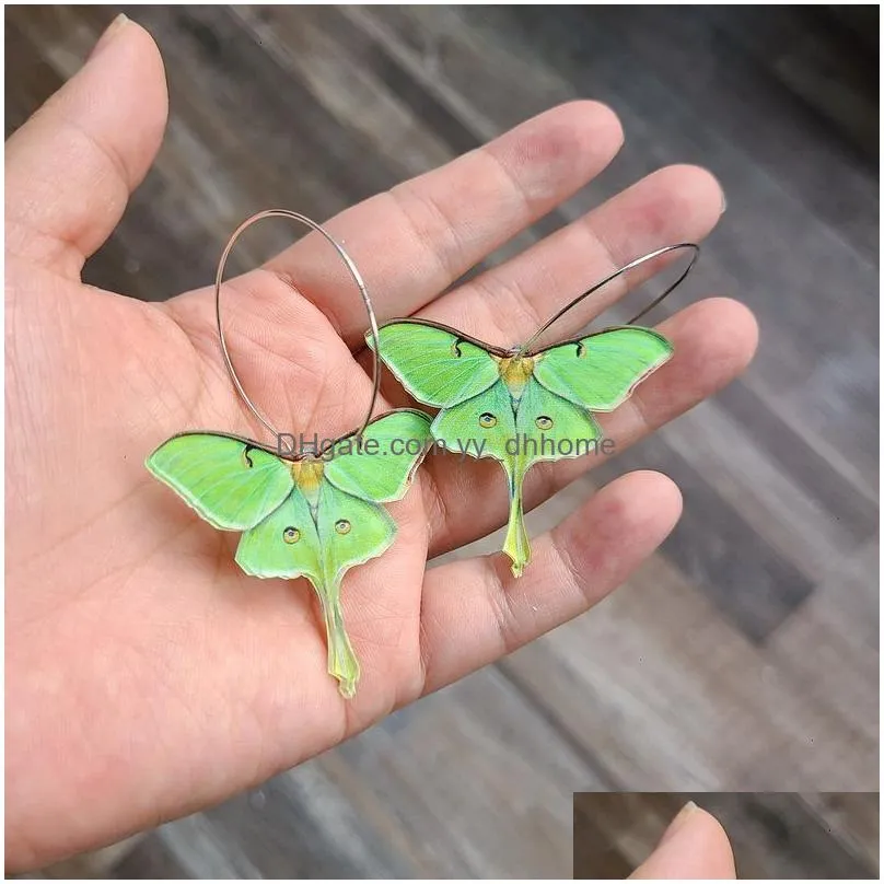 fashion green butterfly acrylic dangle earrings women girl vintage moth earrings funny lifelike animal jewelry creative gift