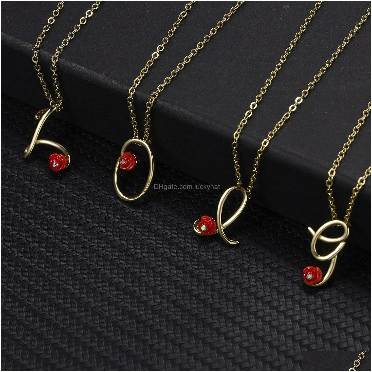 New Fashion Red Rose Initial Necklace Statement Letter Chain Girls Alphabet Pendants Lovers Jewelry Necklace for Women