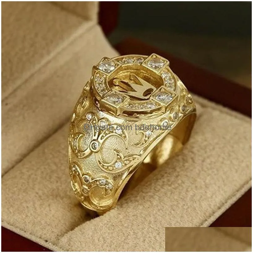 Golden Carved Crown Ring with Side Stones for Men Jewelry Wedding Promise Ladies Female Women Vintage Couple Rings Femme