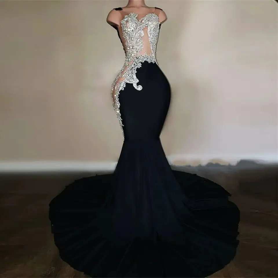 Vintage Sexy Black Mermaid Prom Dresses Arabic Aso Ebi Silver Crystals Lace Appliqued Vintage Formal Gowns Court Train Women Second Reception Evening Dress CL2715