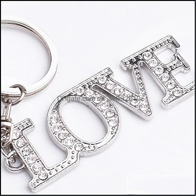 Romantic Diamond Letter KeyChain Pendant Metal Diamond LOVE Keyring Couple Key Chain Pendant Creative Accessories Gifts 1252 Q2